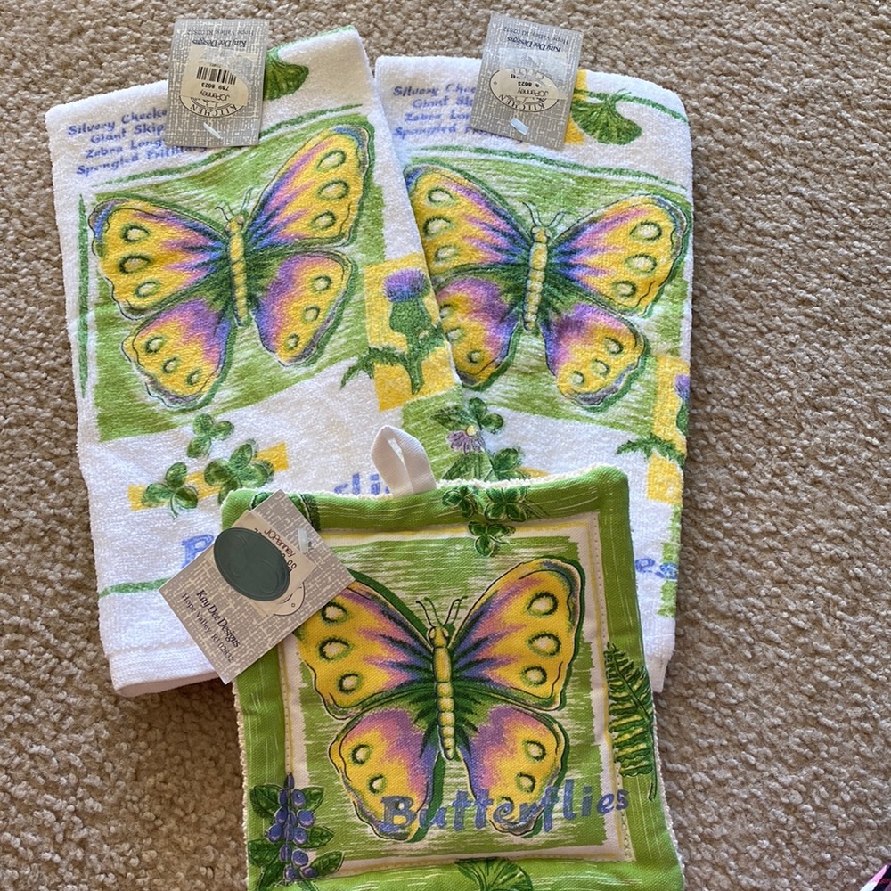 Butterfly Design: 2 kitchen dishtowels, 1 pot holder